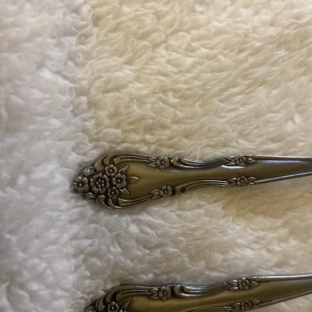 Dream Rose Lot of 7 Stainless Teaspoons 10 Roses China 6